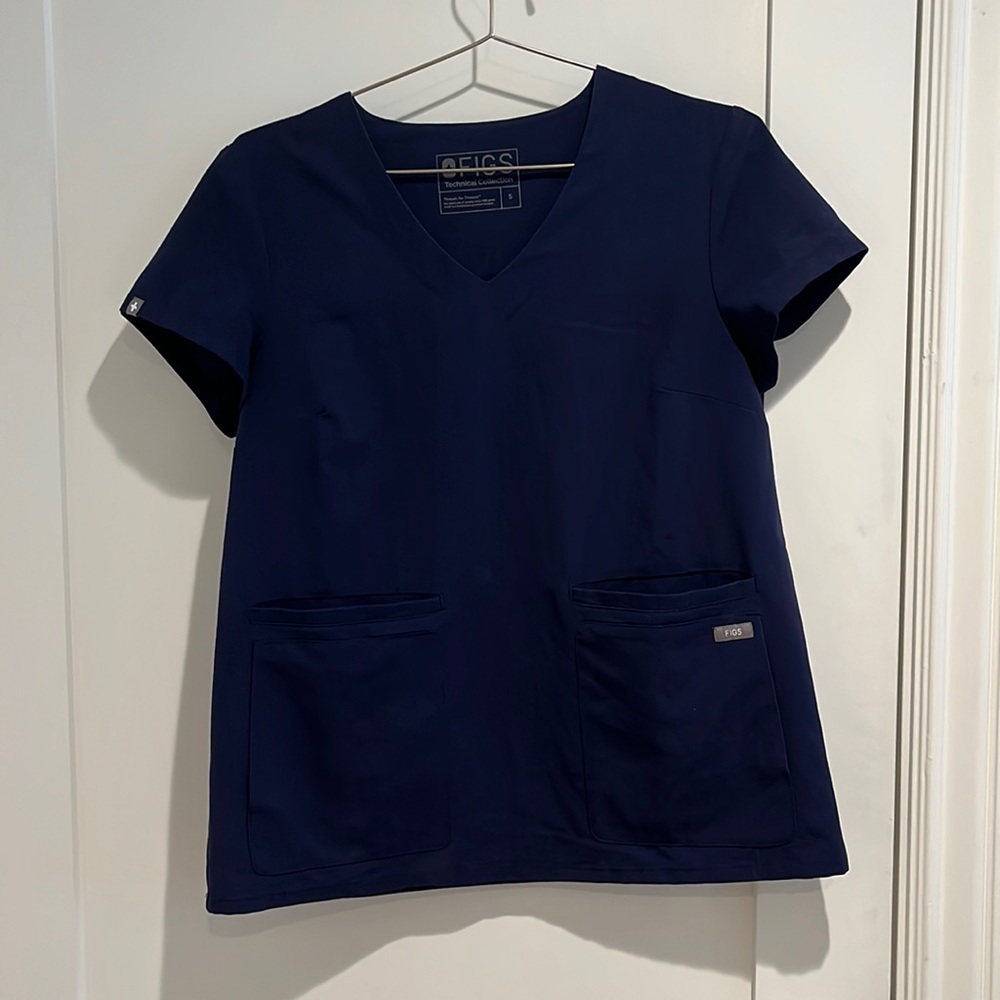 Figs Cusco Top in Navy